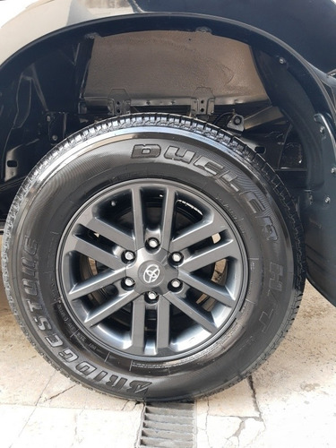 Imagen 14 de 16 de Toyota Hilux 2015 3.0 Cd Srv Limited 171cv 4x4 5at