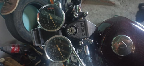 Suzuki Intruder 125
