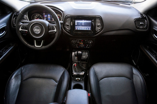 Imagen 8 de 14 de Jeep Compass 2.4 Limited Plus 4x4 Aut - Car Cash