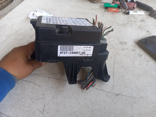 Caja De Fusibles Windstar 99-03 #479-24 (Usado)