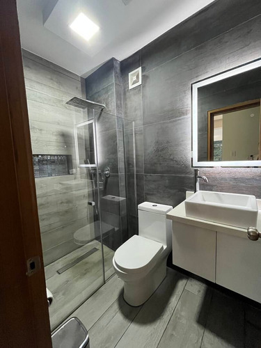Alexora Cobos Vende Apartamento Con Planta 100%