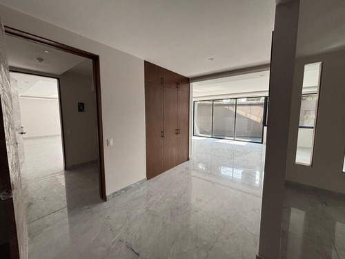 Departamento En Venta O Renta En Lomas De Tecamachalco Con Terraza (m2d3293)