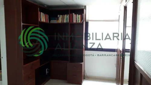 Oficina En Arriendo En Centro. Cod A13991
