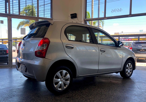 Toyota Etios 1.5 Nafta Xs 5ptas Excelente , Anticipo $