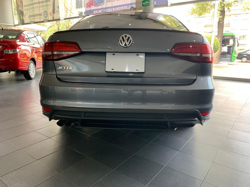 Imagen 14 de 15 de Volkswagen Jetta 2018 2.0 Mt