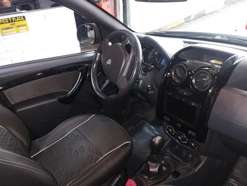 Renault Duster Oroch 2.0 Intens