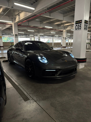 Porsche 911 3.0 Carrera 4 GTS