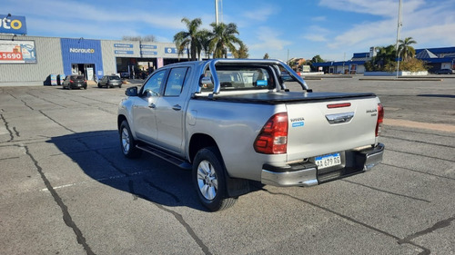 Imagen 6 de 14 de Toyota Hilux