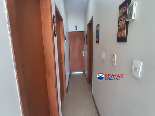 Imagen 3 de 12 de Se Vende Apartamento Con Hermosa Vista En Exclusivo Edificio Yacht Club En Tucacas