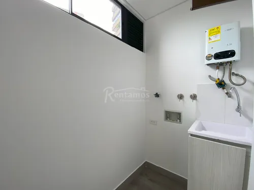 Apartamento En Venta En El Poblado. Cod V776055