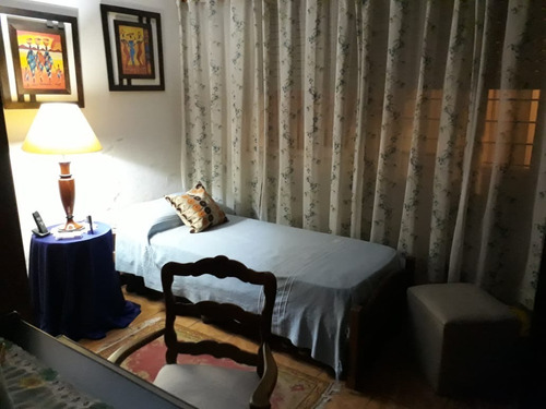 Imagen 5 de 11 de Casa De 4 Ambientes En Impecable Estado