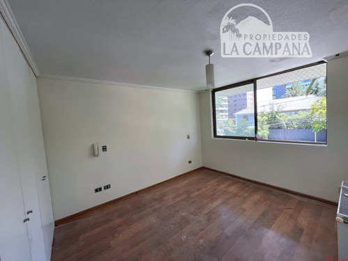 Amplio 131 Mts² 4d 3b 2 Estacionamientos 1 Bodega Piso 2°