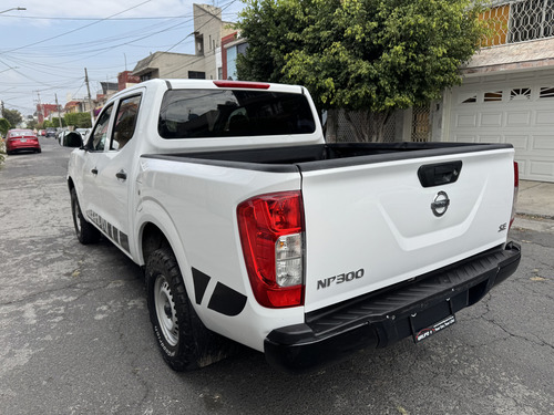 Nissan Np300 Doble Cabina Se 2020
