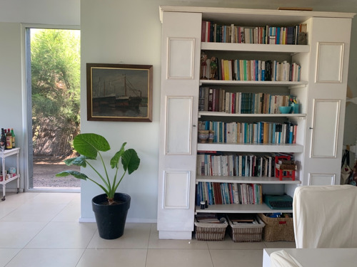 Casa En Venta 5 Amb En Santa Teresa, Villanueva.