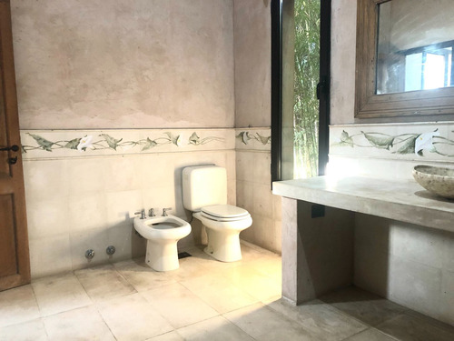 Imagen 13 de 30 de Venta Casa 4 Amb / 3 Dorm / 3 Baños / Lote 1800 M2