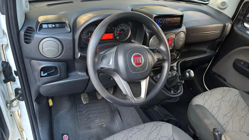 Fiat Doblo 1.8 16v Essence 7l Flex 5p 5 marchas