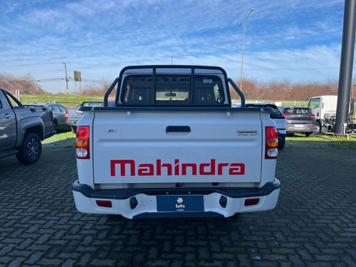 Mahindra Pik Up 2.2 WORK 4X2 DIESEL REFRESH DC MT 4P