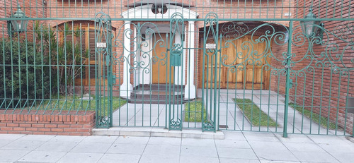Casa En Villa Del Parque 7 Ambientes