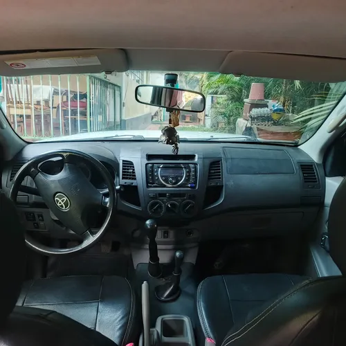 Toyota Hilux 2.7 Imv 158 hp 4x4