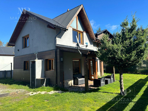 Venta Casa 117 M2, 3 Habitaciones, Barrio Once - Villa La Angostura