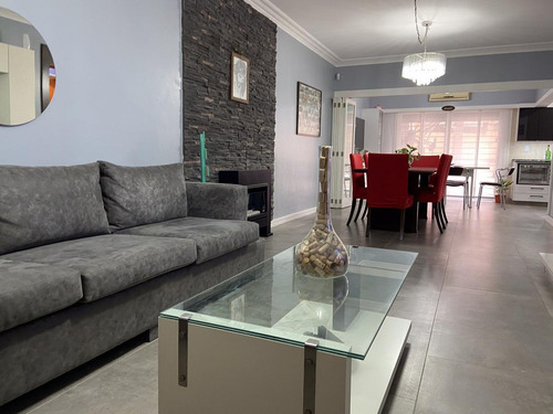 Imagen 7 de 30 de Casa En Venta - 5 Amb. - Ramos Mejia Sur -