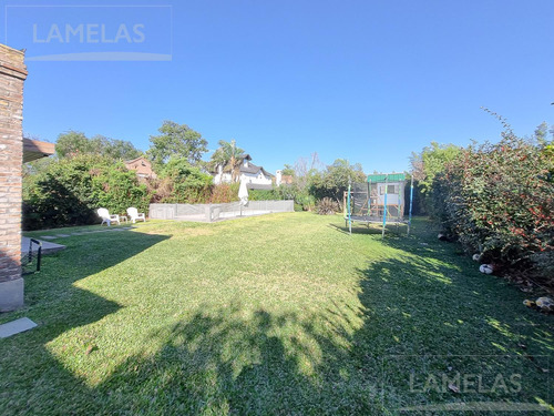 Venta Casa 4 Dormitorios Country Carlos Pellegrini Fisherton