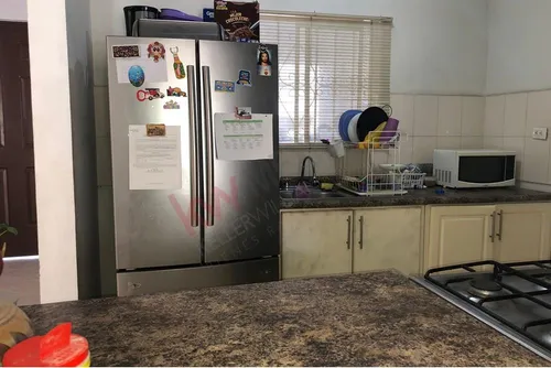Casa En Venta En Cerrada Azor, Palma Real, Sector Viñedos