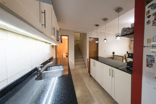 Imagen 14 de 30 de Triplex 3 Ambientes Con Cochera En Villa Luzuriaga