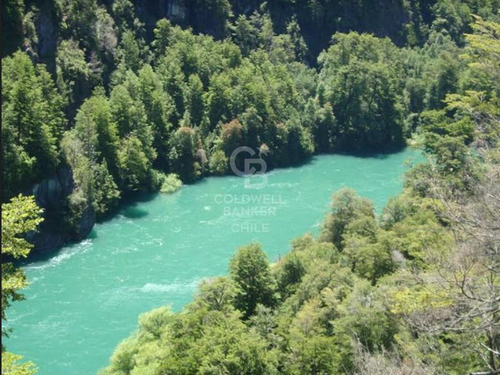 Terreno Exclusivo Con 660 M De Orilla Del Río Futaleufú