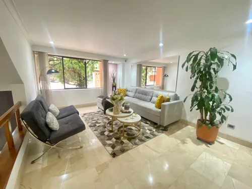 Casa En Venta En Los Balsos. Cod V12192
