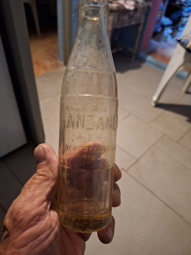 Antigua Botella De Manzanet Agua Tónica Paso De Los Toros 