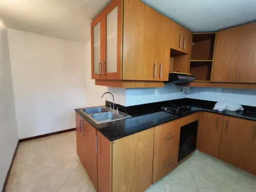 Apartamento En Arriendo En Castropol. Cod A16730