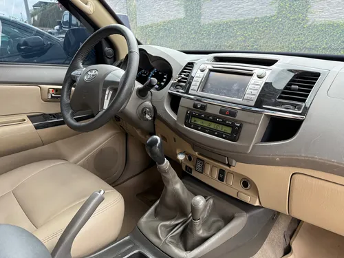 Toyota Fortuner 3.0 Sr5
