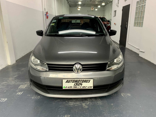 Imagen 2 de 13 de Volkswagen Voyage 1.6 Comfortline 101cv 2013