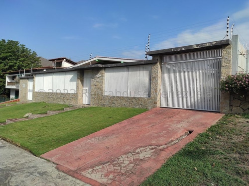Imagen 10 de 11 de Casa En Venta En El Castaño (zona Privada) Maracay Aragua 22-24417 Irrr