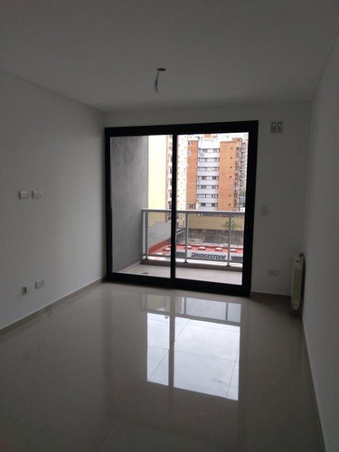 Imagen 4 de 15 de Departamento 2 Amb. Con Cochera. Imperdible Oportunidad!!!