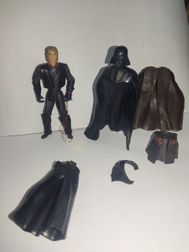 Figura Coleccionable De Anakin Changes To Darth Vader.