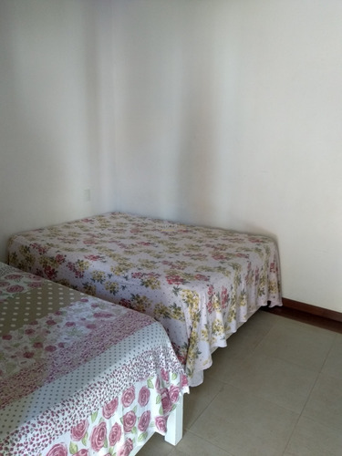 Imagem 7 de 18 de Casa Padrão Em Franca - Sp - Ca0010_rncr