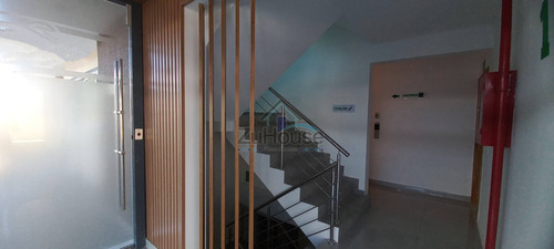 Imagen 20 de 21 de Apartamento En Alquiler En Piso 9 Torre De Urb. Thomén Awpa02