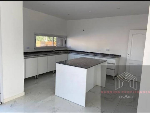 Oportunidad Casa A Estrenar En Lagos De Canning,barrio Con Laguna