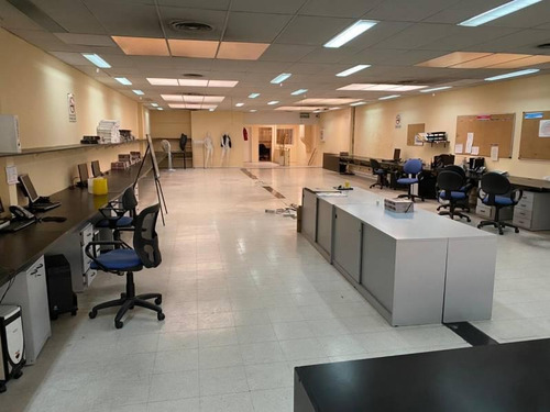 Imagen 9 de 10 de Local Showroom - Barracas