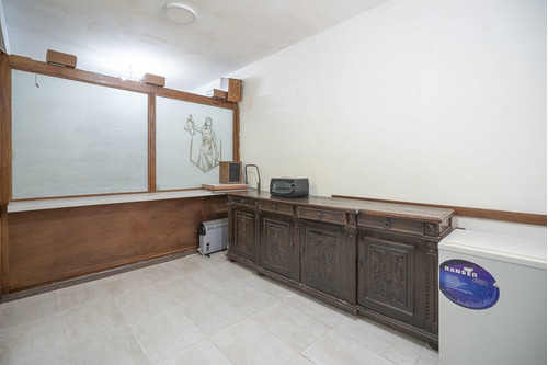 Imagen 7 de 15 de Venta Oficina En Morón Centro C/ Patio.