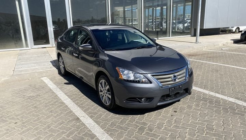 Nissan Sentra B17 Exclusive 1.8 2015