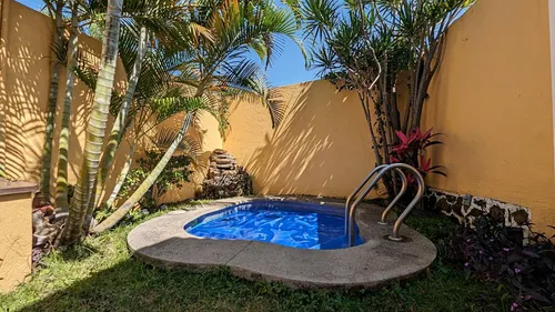 Venta Casa Sola En Privada Con Portón Eléctrico 5 Min De La Uaem