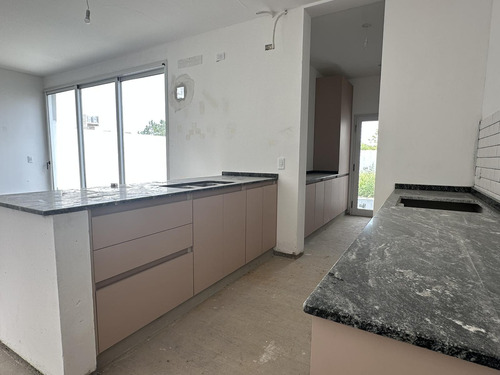 Se Vende - Duplex En Zona Sur - A Estrenar - 3 Dormitorios - Barrio Cerrado