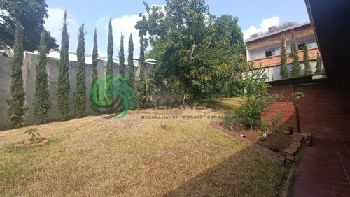 Casa En Venta En Lagos Del Cacique. Cod V61450