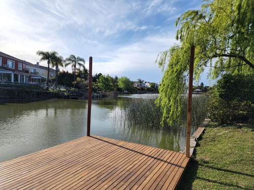 Casa  En Alq. Temporario 4 Dormitorios En Barrancas Del Lago, Nordelta, Tigre