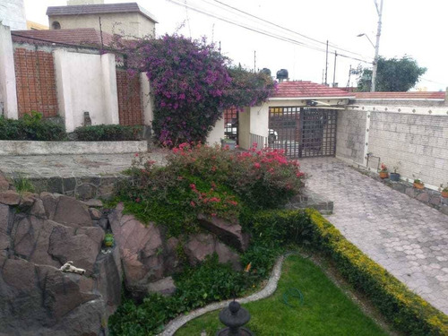 Imagen 2 de 30 de Venta De Amplisima Casa Residencial Toluca, Estado De México