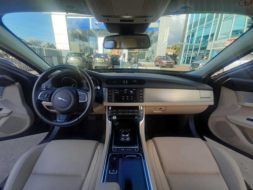 Jaguar Xf 2.0 L Pure 2017