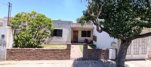 Venta De Casa En Merlo B° Parq. San Martín, Unamuno 600